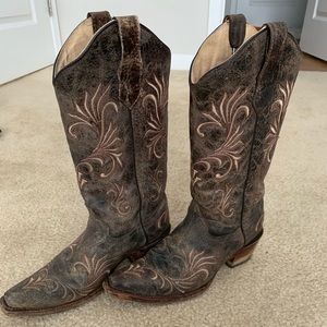 Embroidered Cowgirl Boots - Snip Toe